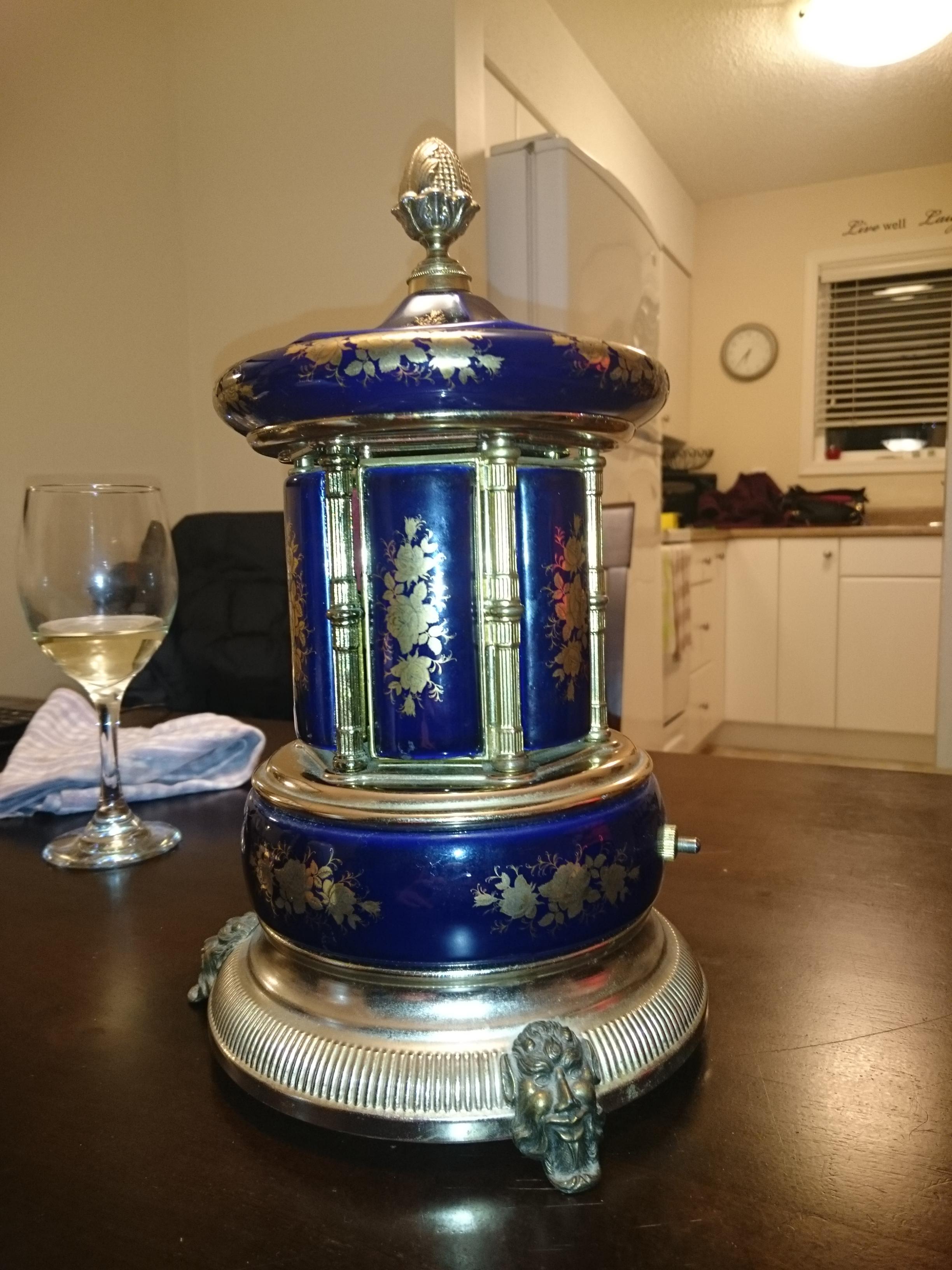 vintage brevettato capodimonte music box InstAppraisal