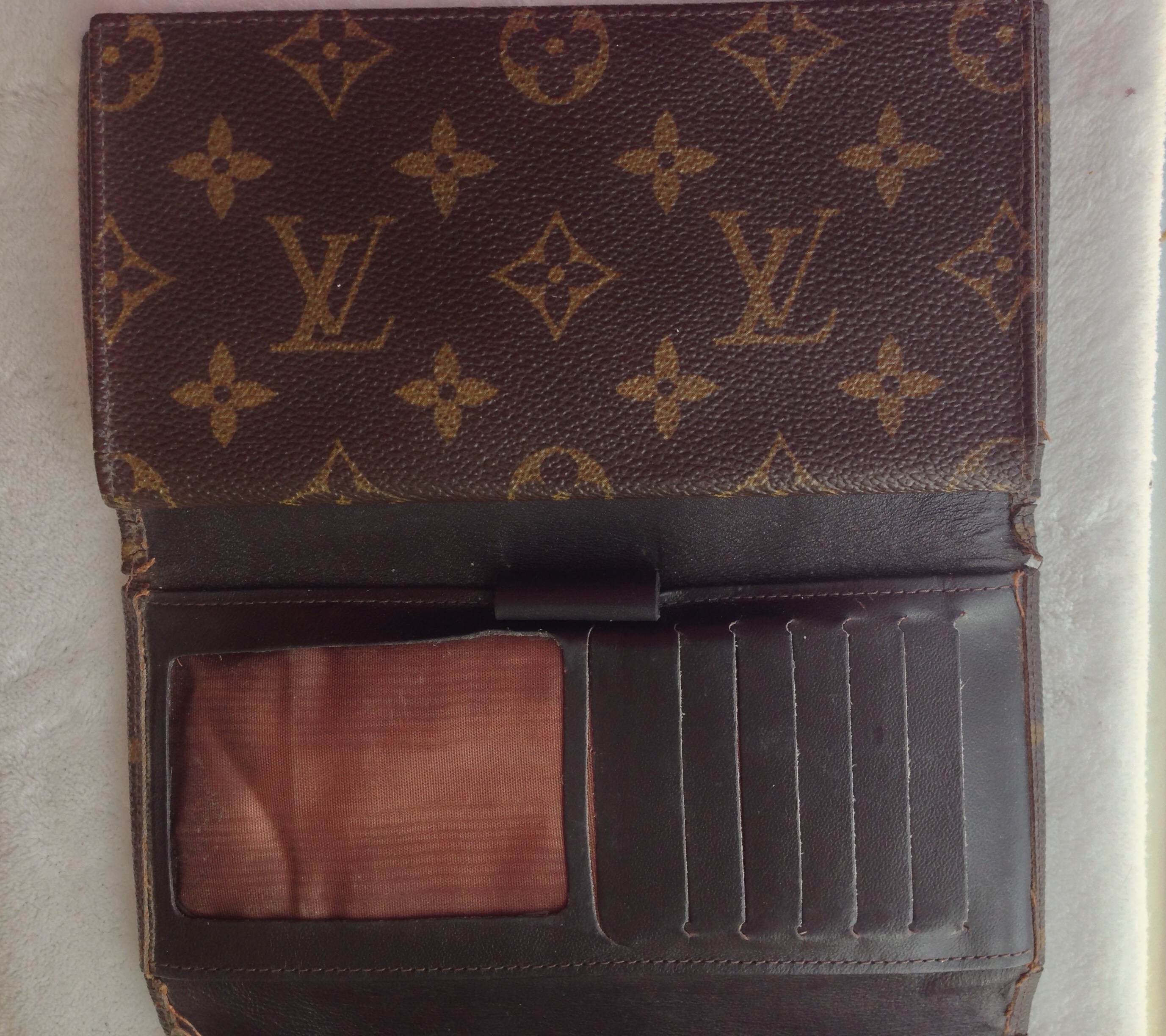 How Much Is My Vintage Louis Vuitton Worth