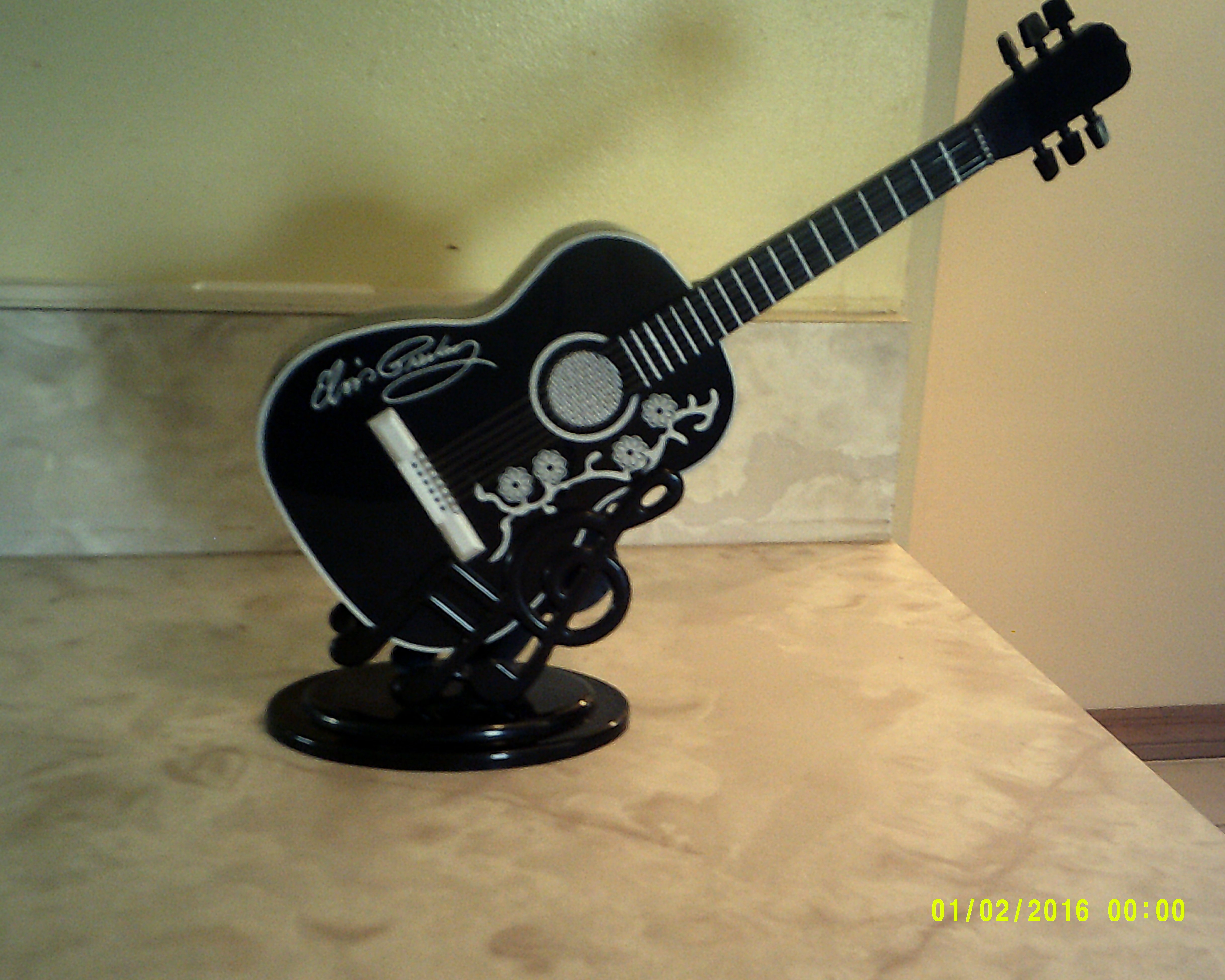 Elvis Presley Memorabilia Guitar InstAppraisal