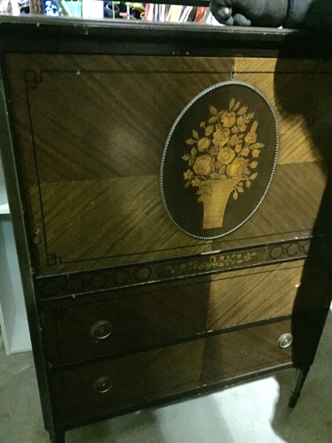 2-piece John Widdicomb Bedroom set antique appraisal | InstAppraisal