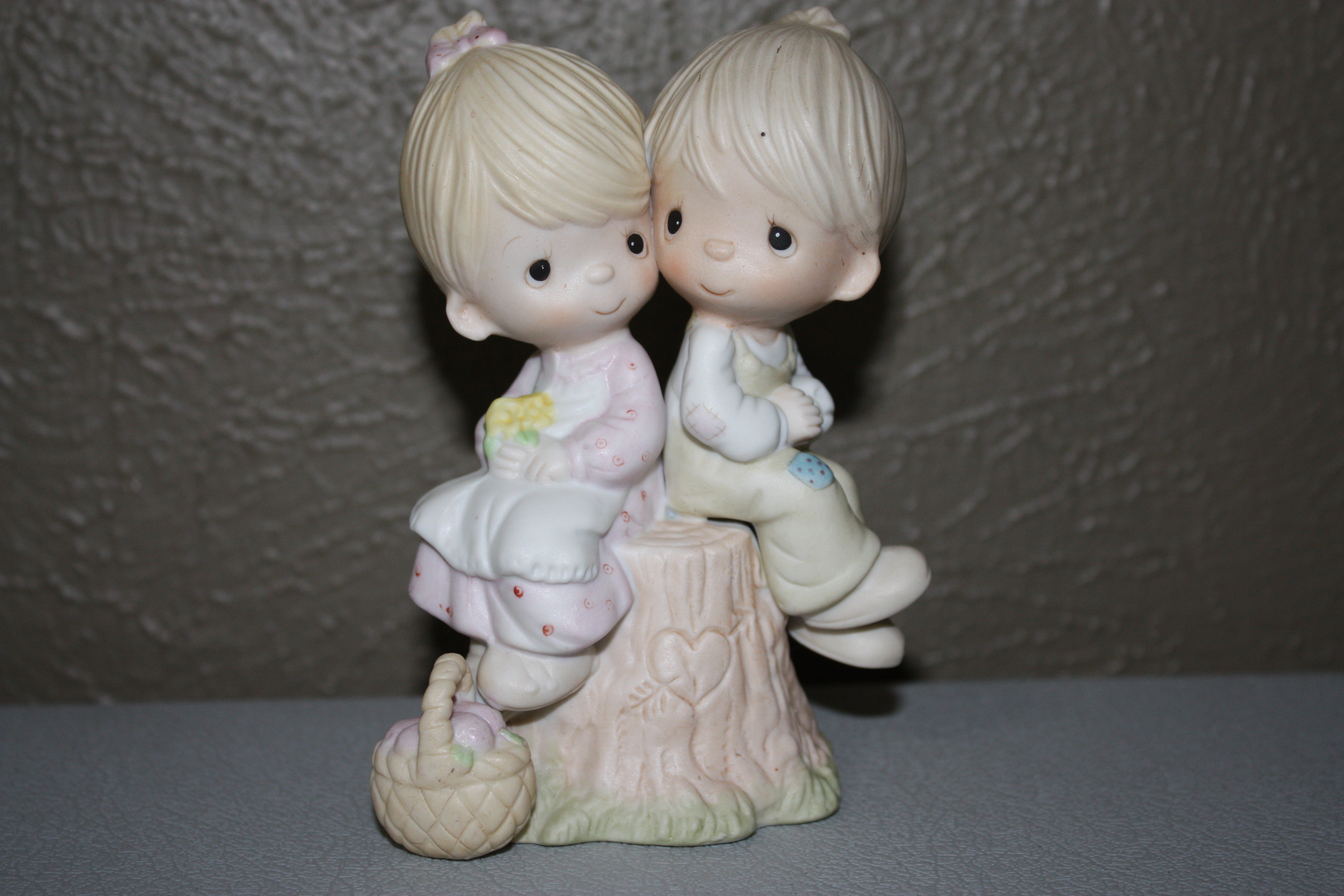 Precious Moments Figurine InstAppraisal