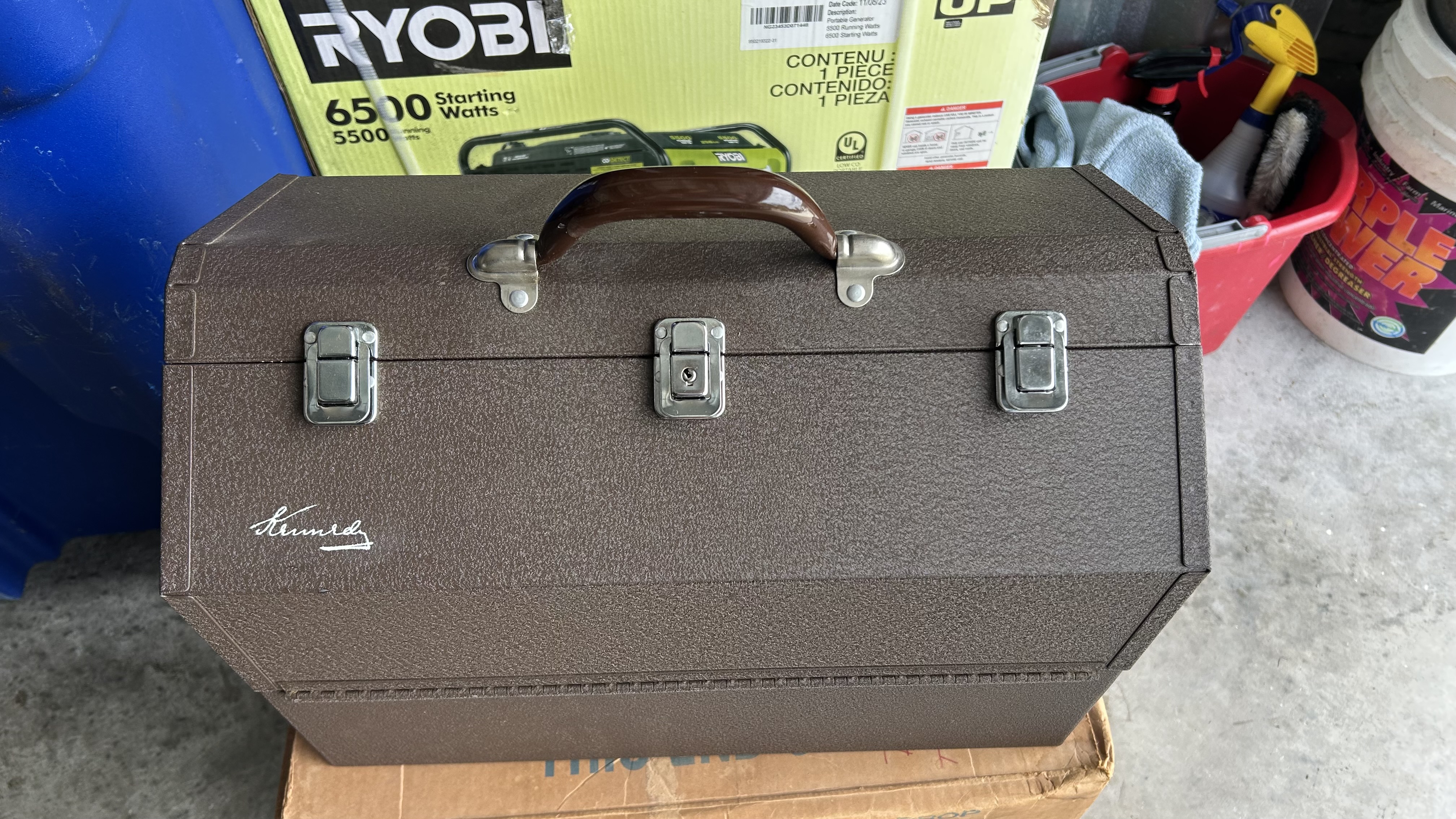 Kennedy Cantilever Tool/Tackle box 1118-AL Kennedy Kits — appraisal value $100 - $200