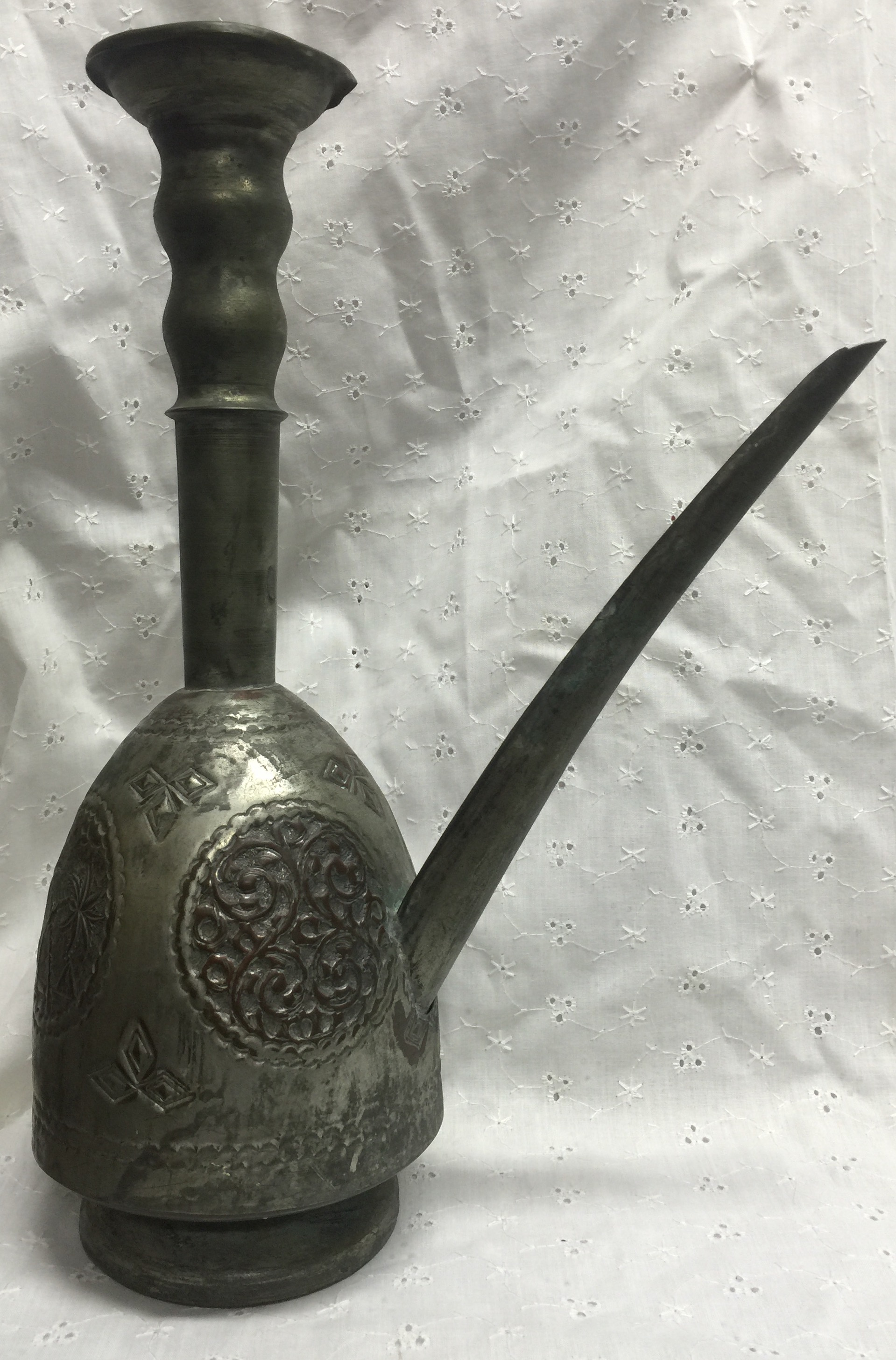 Hookah with pyramid engravings, marked 182x's on bottom. 