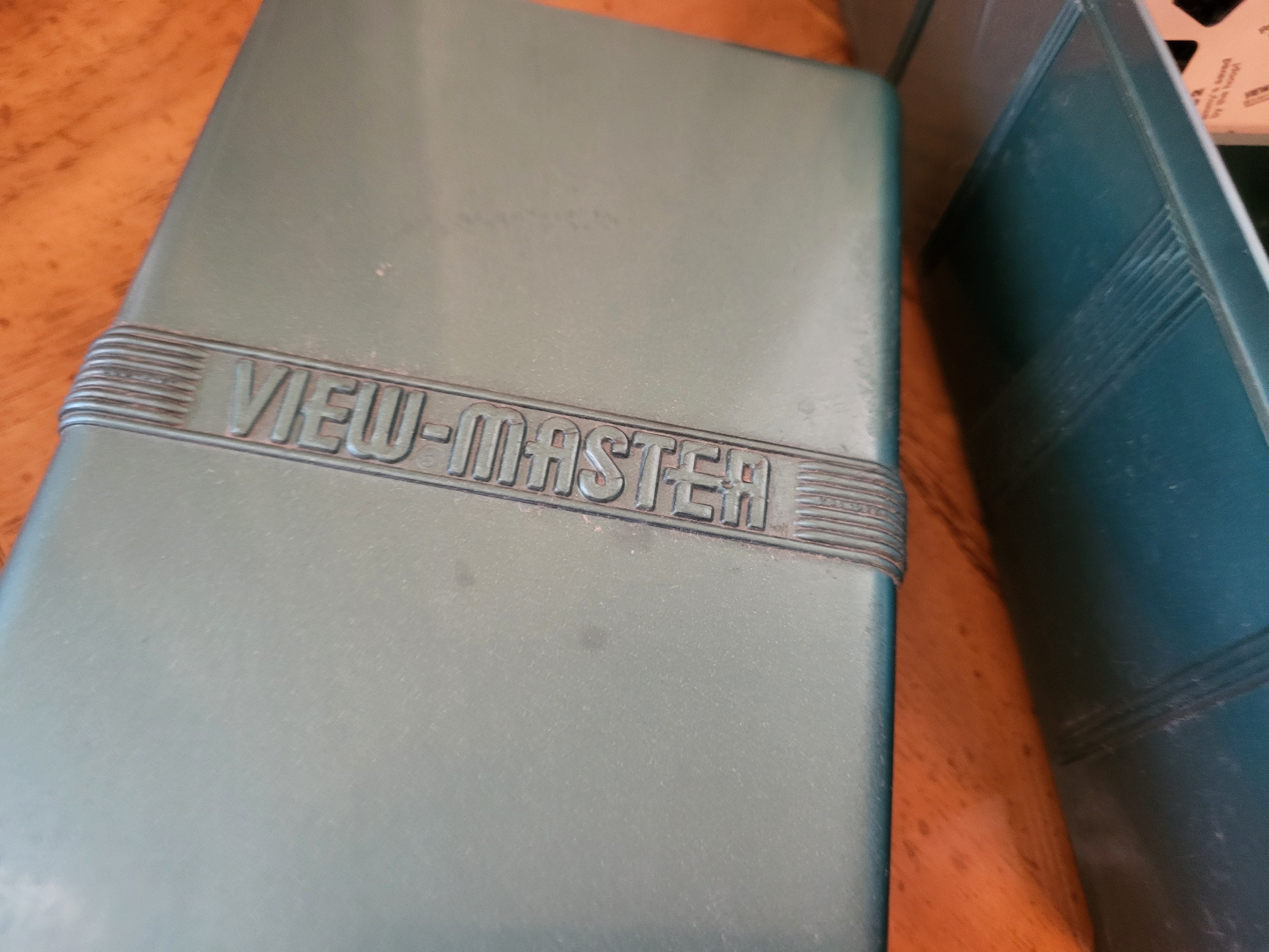 Sawyer View Master and 80 reels 