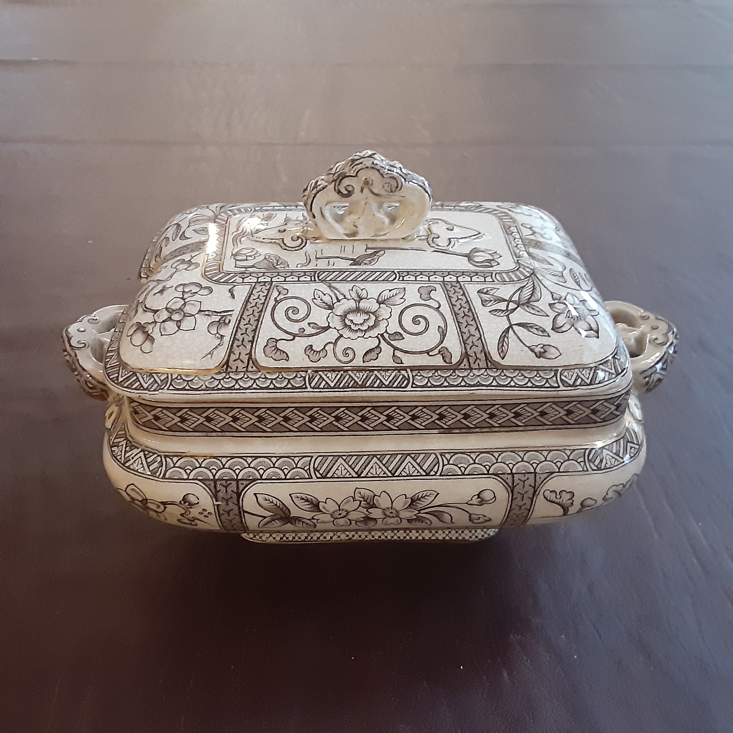 Antique Brown Transfer Handled Bowl With Lid, Japan Pattern, G and W Late Mayers, c1883