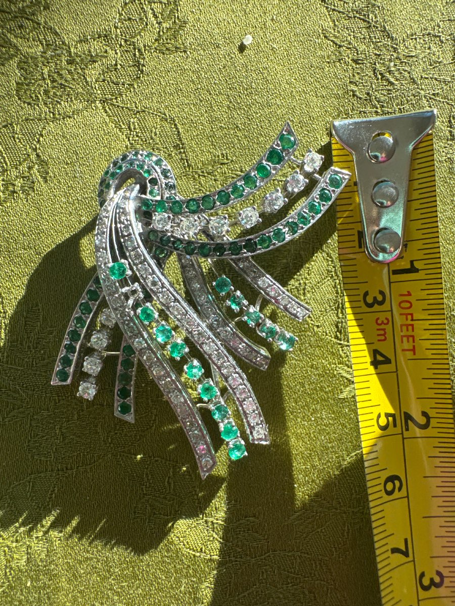 1960s brooch, bow and cascade design