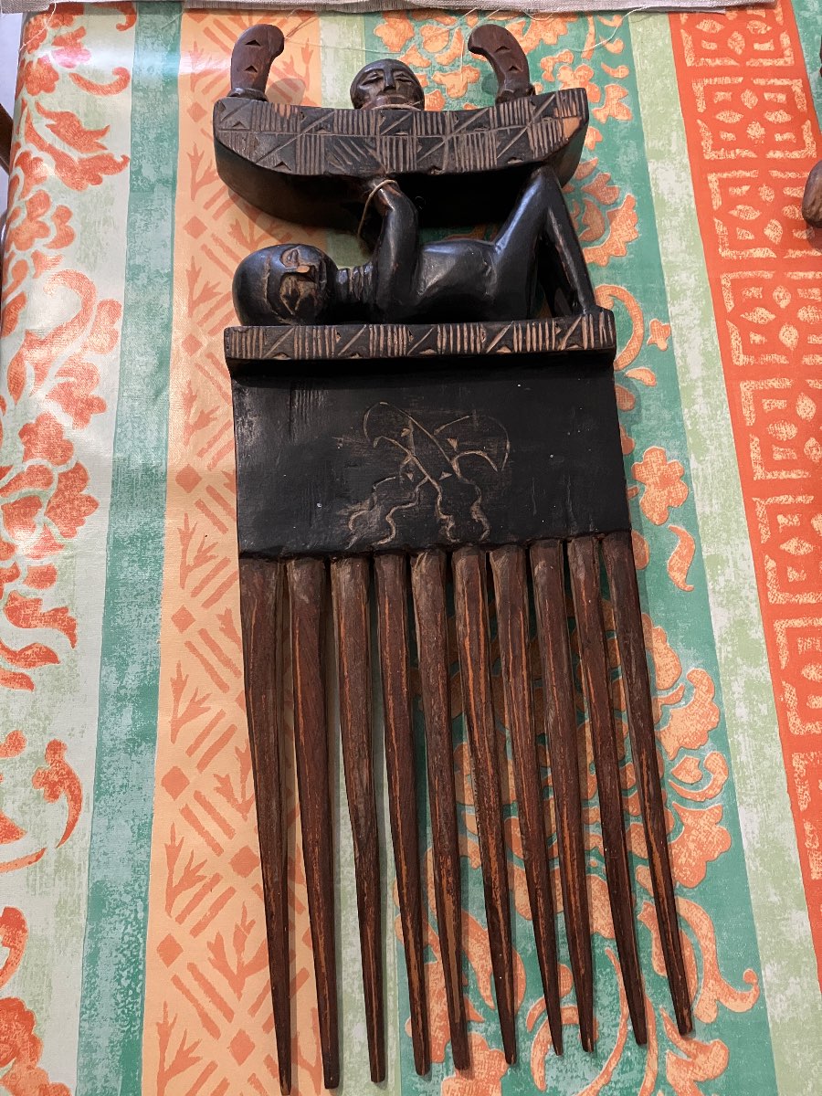 African Carved Wooden Comb