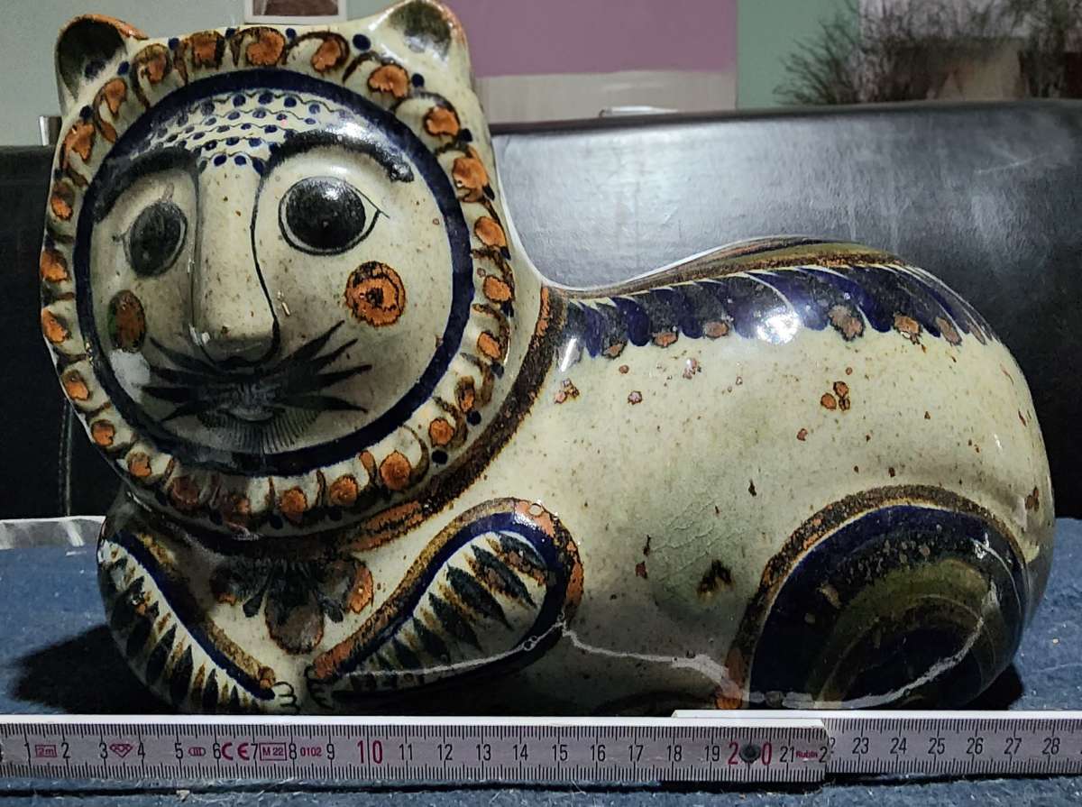 Decorative Ceramic Lion Figure