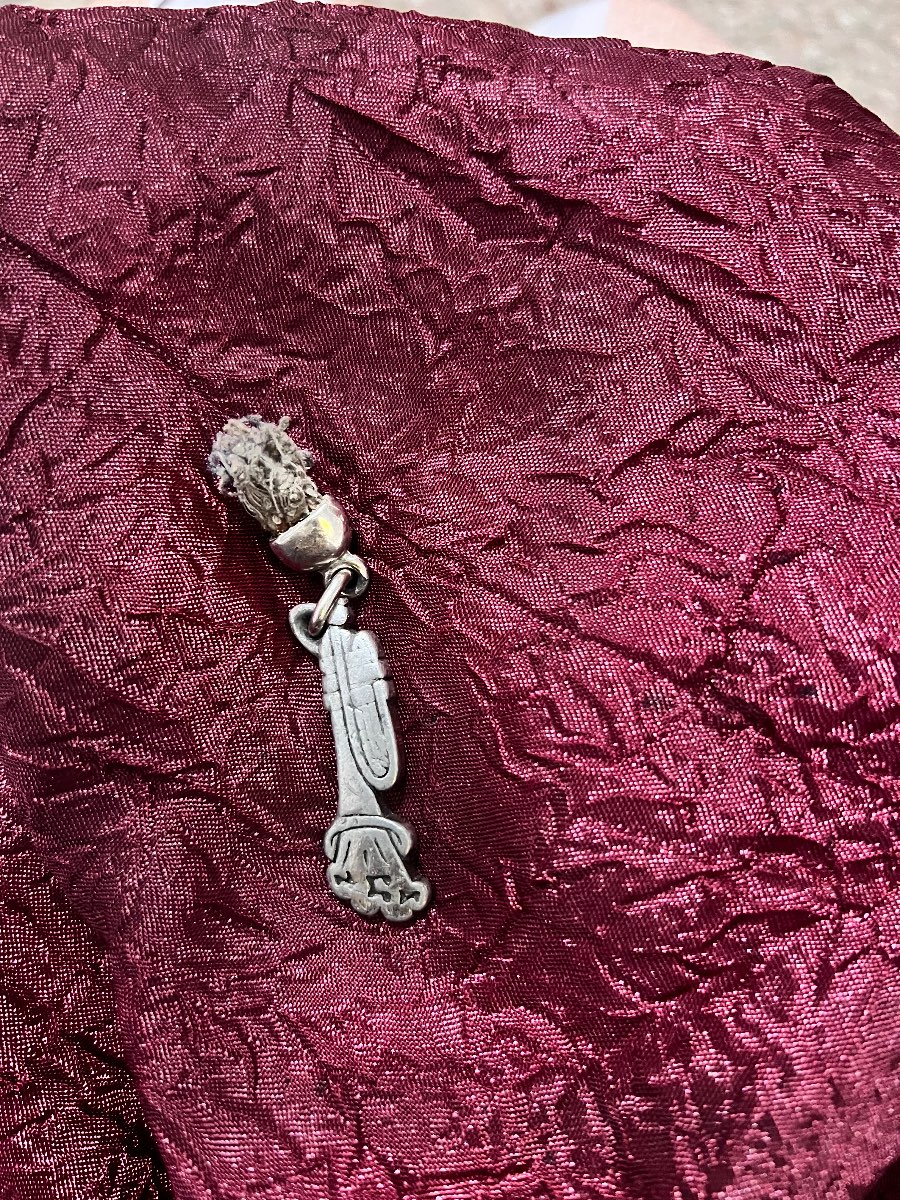 Silver Pendant — appraisal value $55 - $125