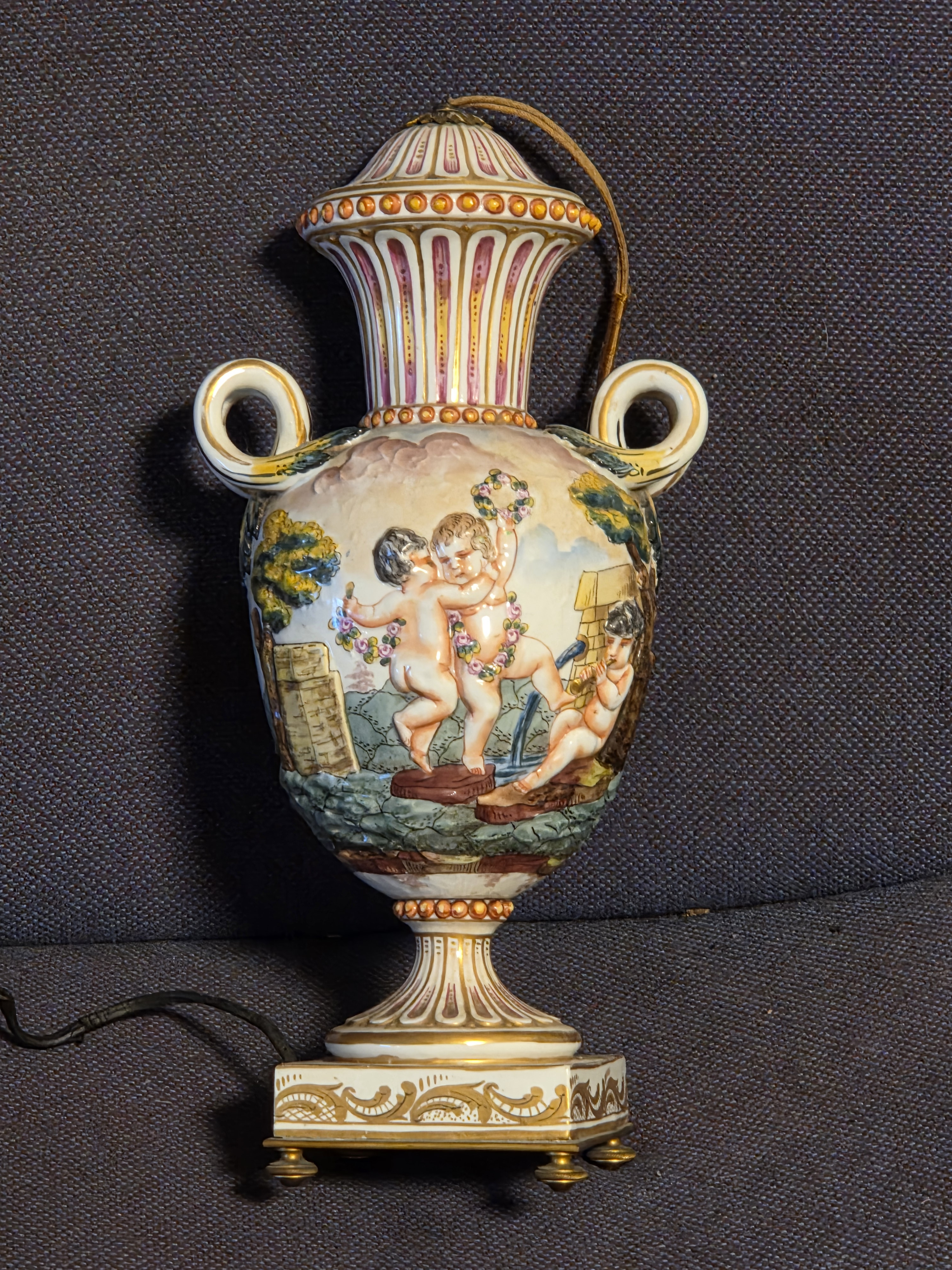 Decorative Lamp with Cherubic Figures