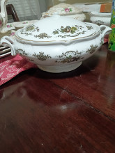 Vegetable dish with lid  