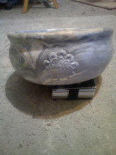 Strange potted bowl 