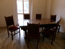 Antique table with chairs. Question.