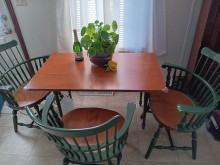Drop leaf table and 3 chairs