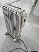 Electric Space Heater (Oil Type) DeLonghi