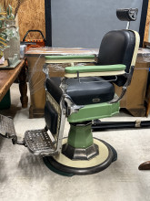 Emil Paidar barber chair