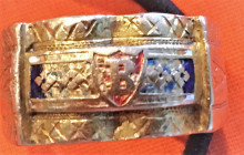 Gold ring