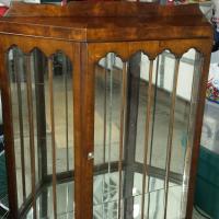 China hutch/Curio cabinet