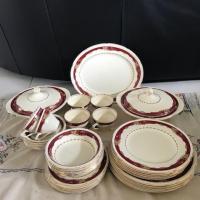 Please note , Cream Jug is not in photo