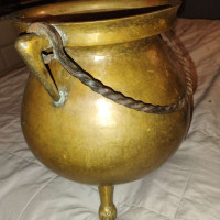 Analyzing Your Item...