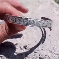 Analyzing Your Item...