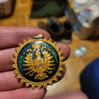 Analyzing Your Item...