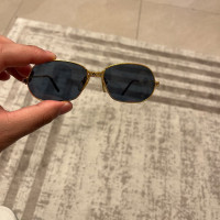 Analyzing Your Item...