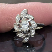 Vintage marquise center diamond 8 accent diamonds