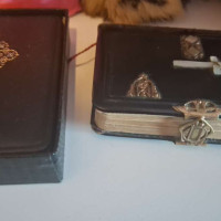 Analyzing Your Item...