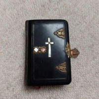 Analyzing Your Item...